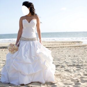 Ulla-Maija Strapless White Wedding Gown